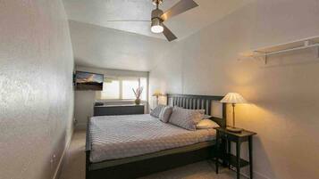 3 Schlafzimmer, Bügeleisen/Bügelbrett, WLAN, Bettwäsche