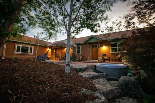 Riverside Hacienda Downtown Salida! Hot tub 0251