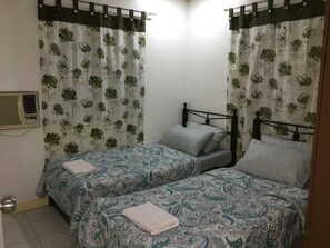 2 slaapkamers, een strijkplank/strijkijzer, wifi, beddengoed