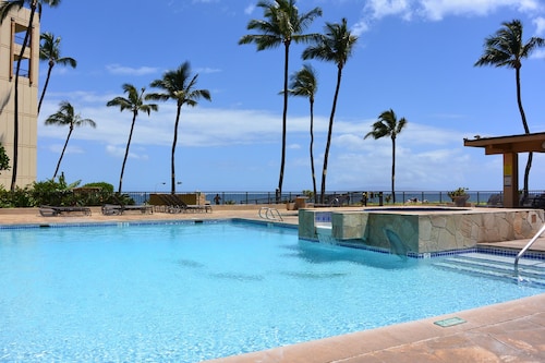 Beautiful Oceanview Condo with Spectacular Sunsets! - Recently Renovated