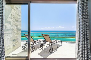 Interior - CASA FLOR DE MAYO 5 BEDROOM OCEANFRONT INFINITY POOL (Isla Mujeres)