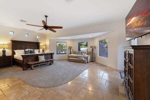 7 bedrooms, desk, iron/ironing board, WiFi