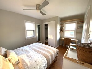 1 bedroom, desk, iron/ironing board, free WiFi