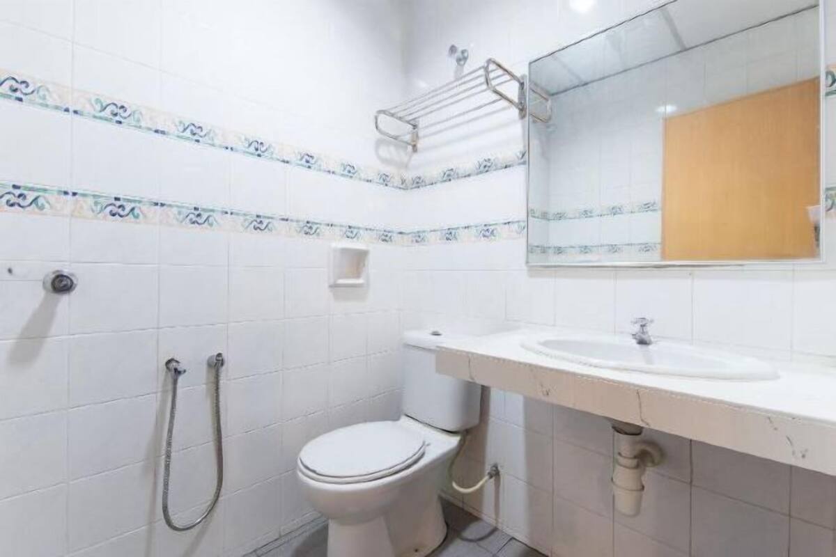 Salle de bain | Douche, serviettes fournies