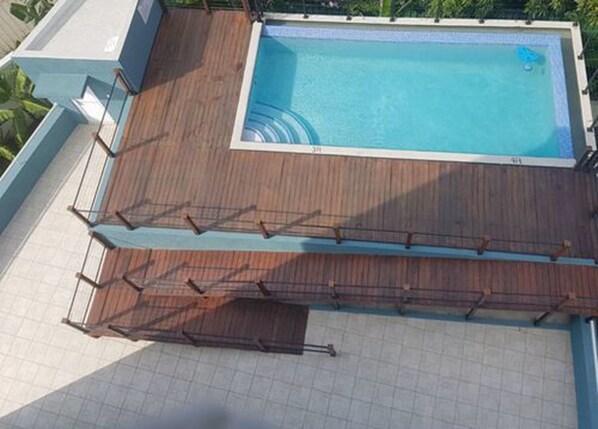 Piscine extérieure (ouverte en saison)