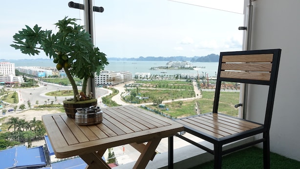 City view from property - Salito Apt Sea View in New Life Tower (Bai Chay)