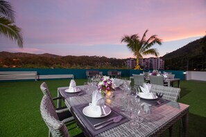 Outdoor dining - Oceana Resort Phuket (Kamala)