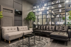 Sala de estar en el lobby