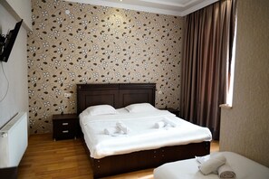 Family Room | Egyptian cotton sheets, desk, blackout drapes, soundproofing - Hotel Monopoli Kutaisi (Kutaisi)