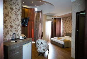 Standard Double or Twin Room, 1 Bedroom - Hotel Monopoli Kutaisi (Kutaisi)