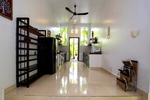 家庭別墅 | 私人廚房 | 微波爐、爐台、咖啡機/沖茶器、電鍋