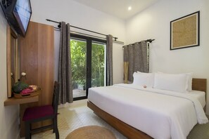 Family Villa | In-room safe, desk, blackout drapes, iron/ironing board - Enkosa Modern Villa (Siem Reap)