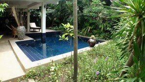 Outdoor pool - Enkosa Modern Villa (Siem Reap)