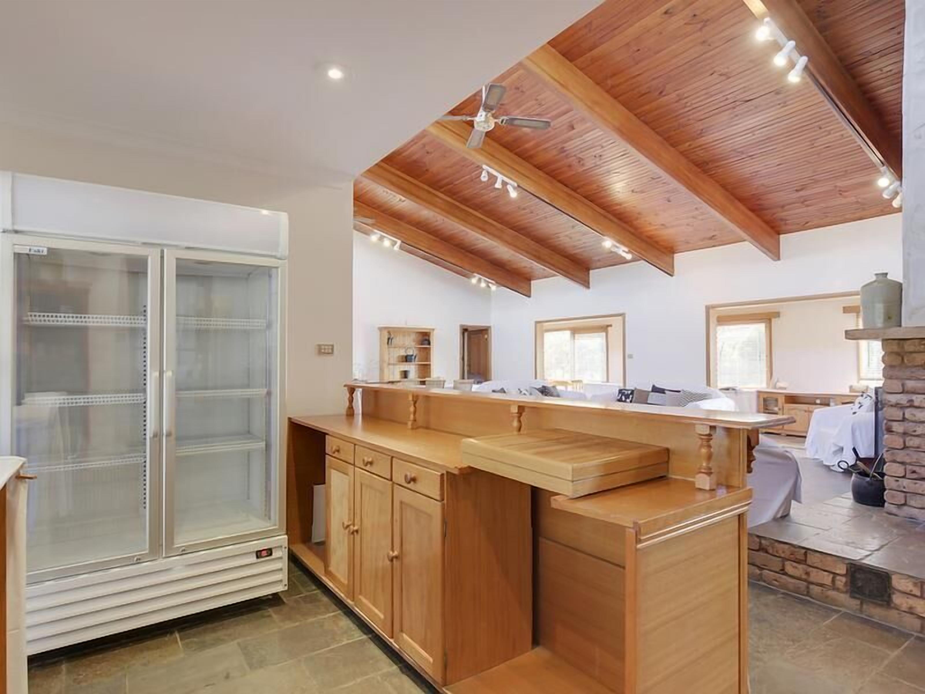 Steeles Island Retreat — image 15