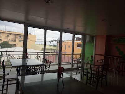 Meaco Royal Hotel - Batangas City