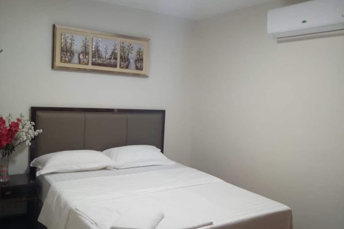Deluxe Room | Bed sheets