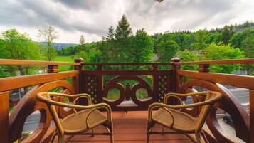 Chambre Triple Premium | Balcon