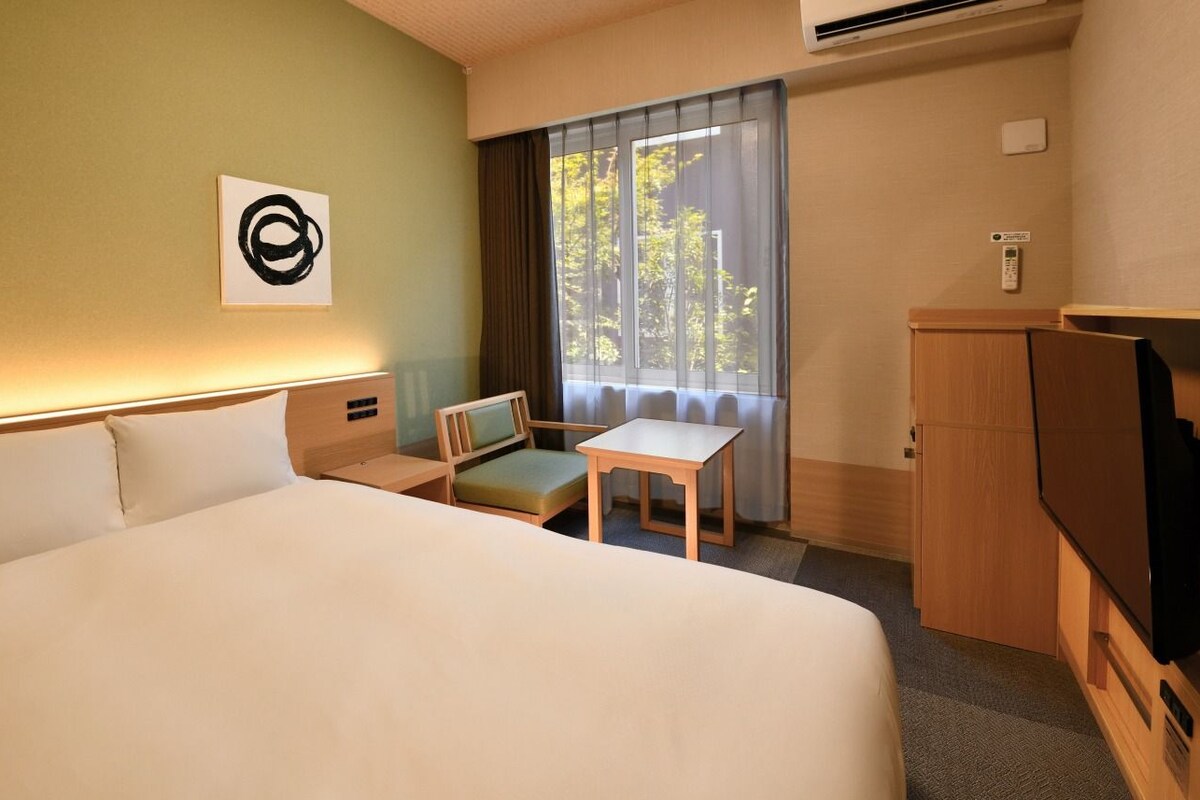 Standard Semi-double Room