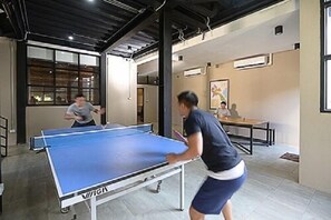 Game room - Bedbox Vientiane Hostel (Vientiane)