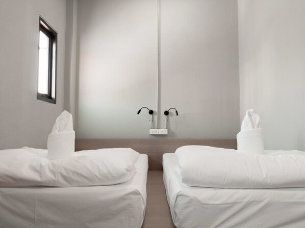 BedBox Classic Room | In-room safe, free WiFi - Bedbox Vientiane Hostel (Vientiane)