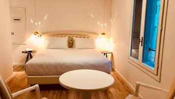 Minibar, coffres-forts dans les chambres, bureau, chambres insonorisées