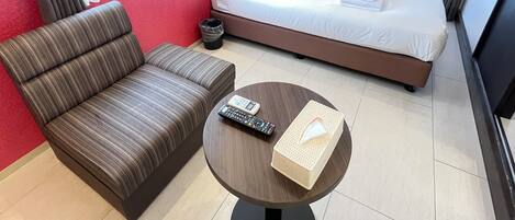 Standard Double Room | Desk, soundproofing, free WiFi, bed sheets