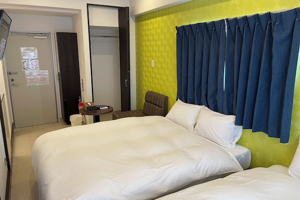 Standard Twin Room | Desk, soundproofing, free WiFi, bed sheets