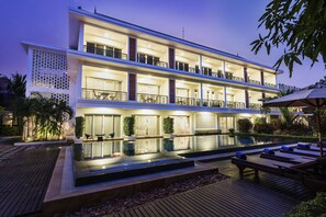 Front of property – evening/night