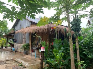 淋浴設備、水力按摩花灑、免費梳洗用品、提供毛巾
