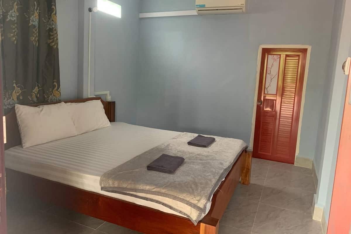 Habitación clásica doble | 1 dormitorio, caja fuerte, wifi gratis y ropa de cama
