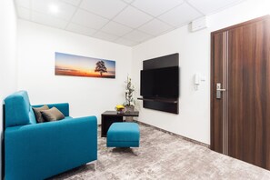 1 bedroom, Select Comfort beds, in-room safe, desk