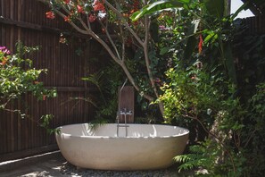 Bungalow Deluxe | Baignoire relaxante profonde