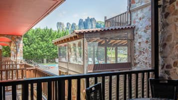 Triple Room (Partial Meteora View) | Balcony view