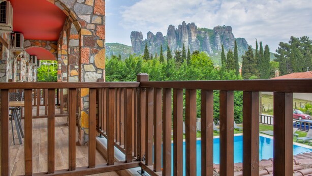 Superior Double Room (Meteora view) | Balcony view - Guesthouse Monastiri (Kalabaka)