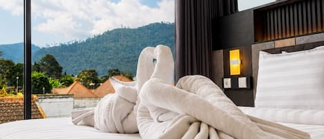 Zimmersafe, kostenloses WLAN, Bettwäsche