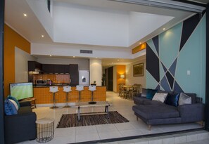 Interior detail - 701 30 Degrees (eMdloti)