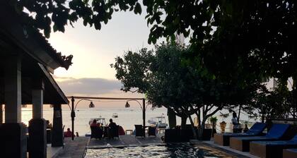 Puri Nusa Beach Hotel