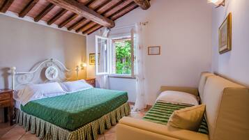 Huoneisto, 1 makuuhuone, pohjakerroksessa (6 Persons) | Tallelokero huoneessa, työpöytÀ, ilmainen Wi-Fi, vuodevaatteet