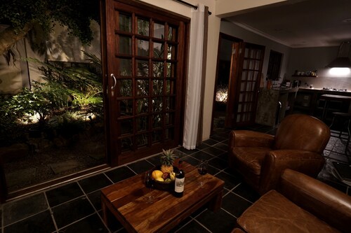 Villa La Mercy Guest Suite