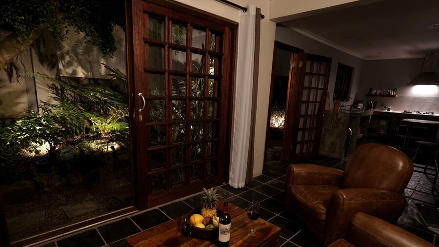 Villa La Mercy Guest Suite