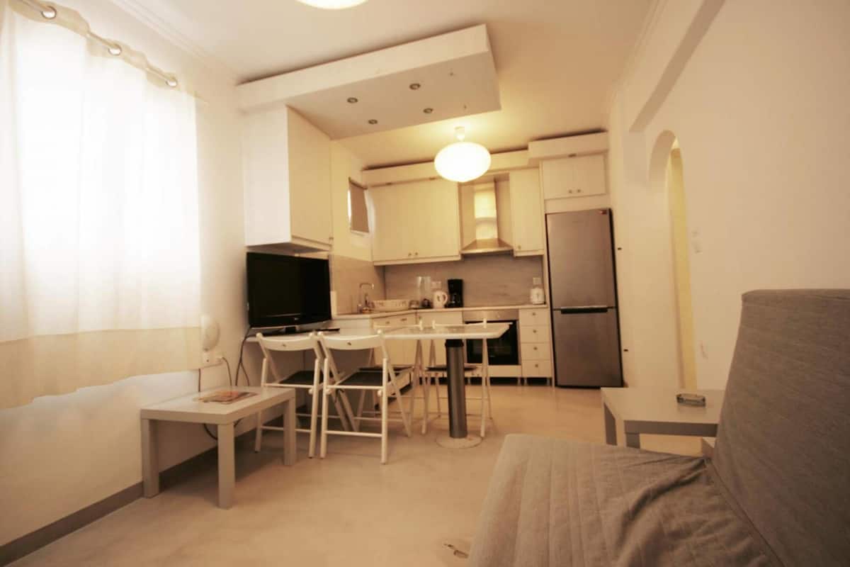 Monolocale, al piano terra | Ferro/asse da stiro, culle/letti per bambini (gratuiti), Wi-Fi gratuito