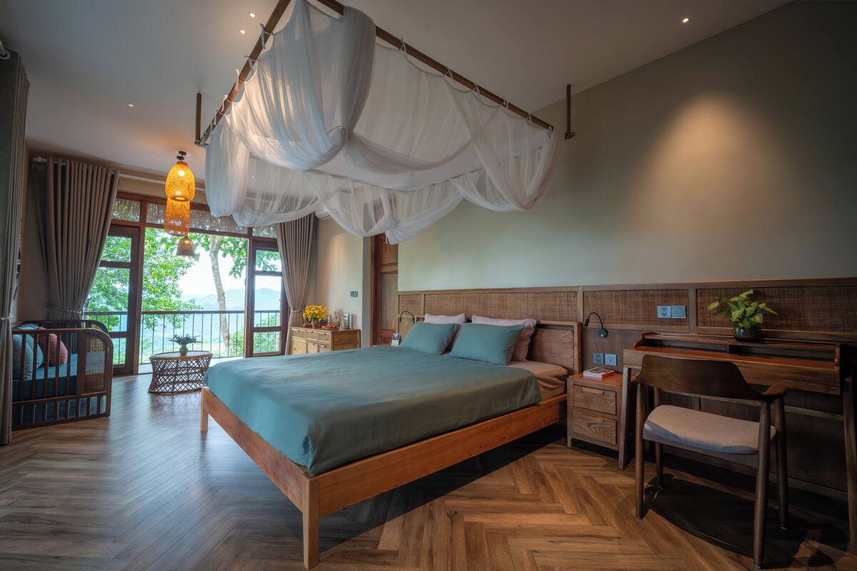Luxury Suite, Mountain View