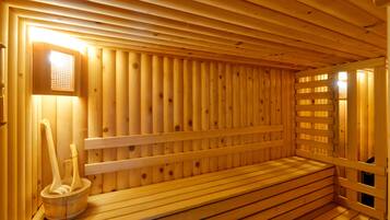 Sauna, steam room