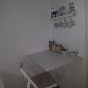 Classic Twin Room | In-room dining - Guest House Dommitzsch (Dommitzsch)