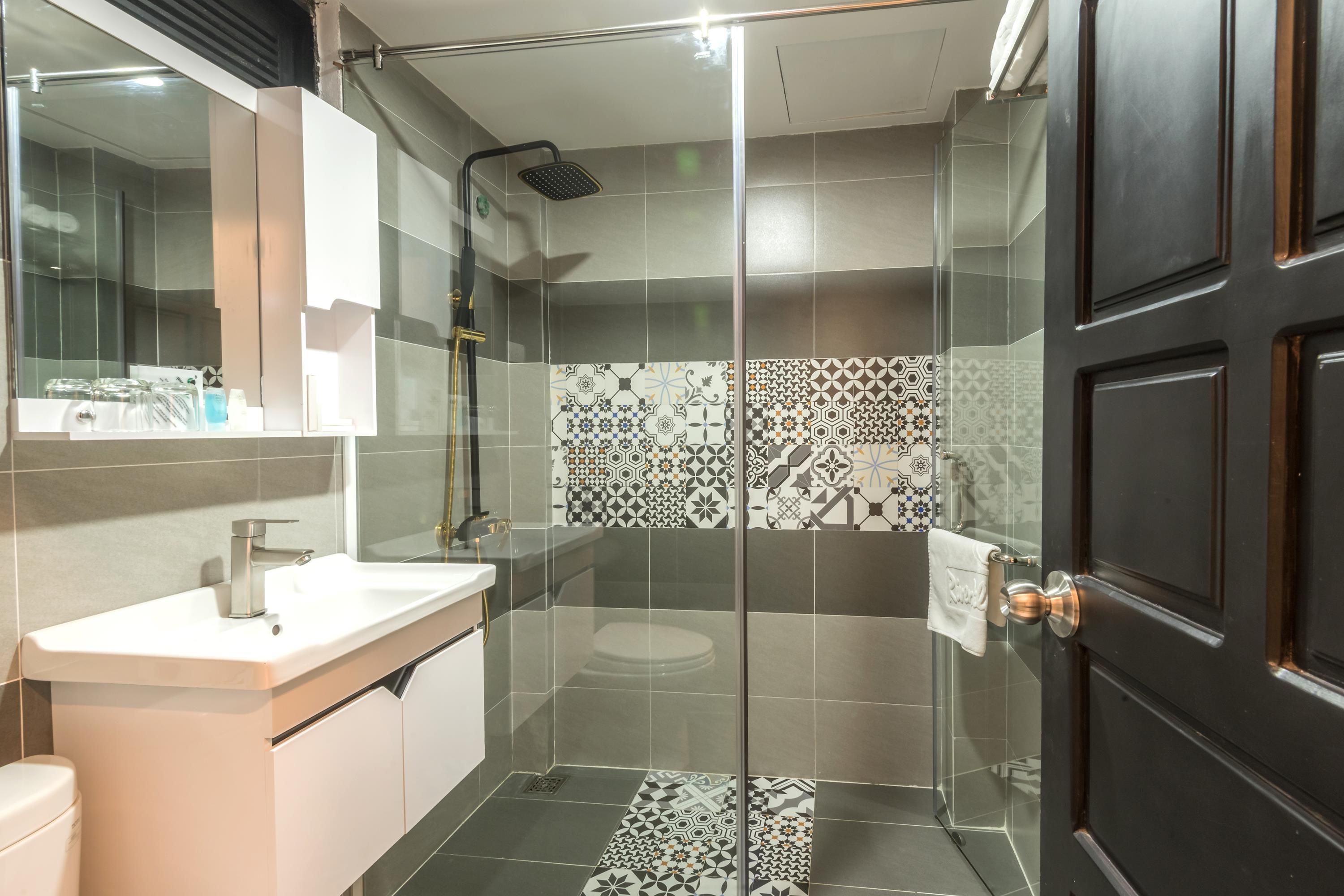 free toiletries, hair dryer, bathrobes, slippers