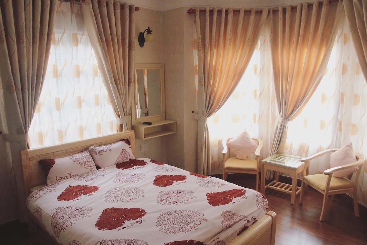 Standard Double Room | Desk, blackout drapes, free WiFi, bed sheets