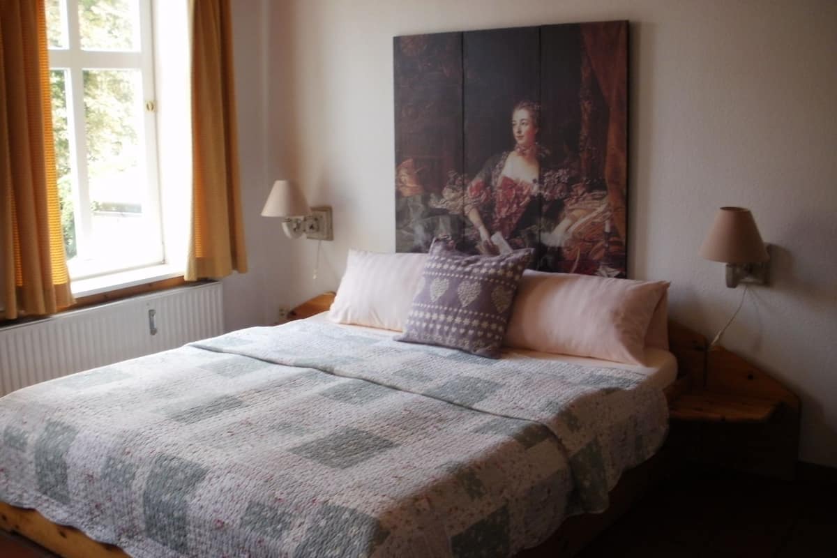 Comfort Double Room, 1 Double Bed, Non Smoking | Desk, WiFi (free), individually furnished, bed sheets