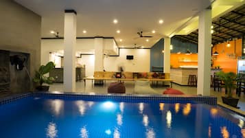Piscine extérieure