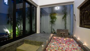 Suite Romantique, 1 chambre, vue piscine | Vue sur le jardin
