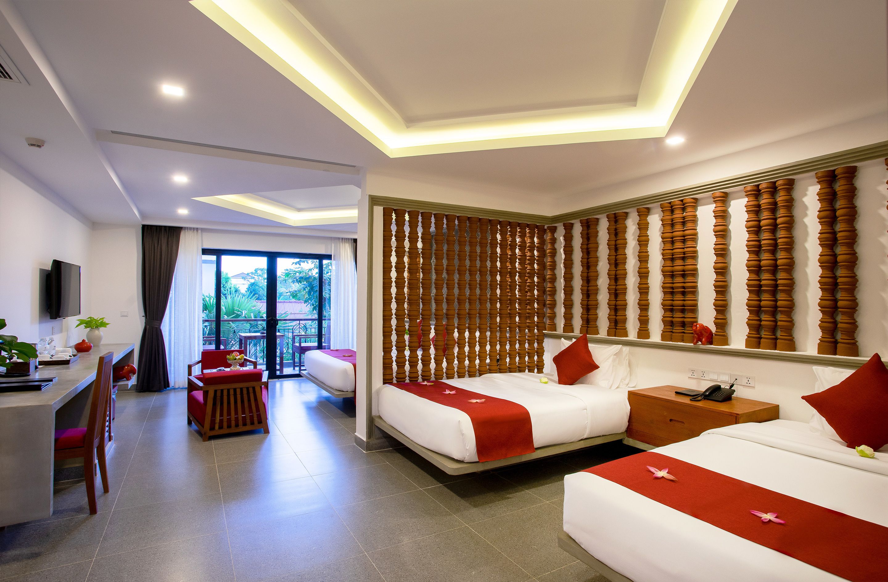 deluxe triple room, 1 bedroom | premium bedding, minibar, in-room safe, desk